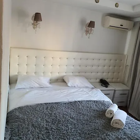 Отель Bella Donna