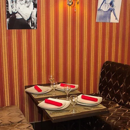 Отель Bella Donna 3*